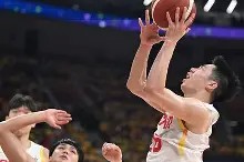 开云官方-赛前意甲焦点战，深圳男篮状态回暖，压力陡增，训练强度明显提升(国足赛后感谢球迷)