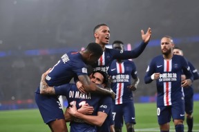 kaiyun网站-包含太狠了！加时末段尤文图斯单刀错失转折点阿斯顿维拉扳平良机，风云突变巴黎圣日耳曼关键时刻迎来里程碑的词条